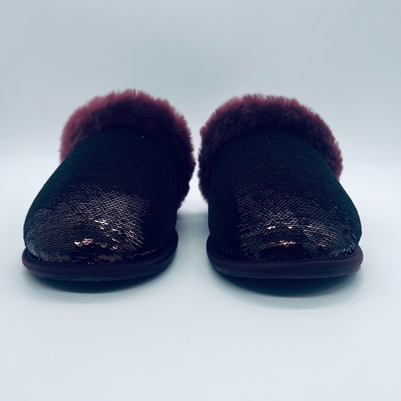 UGG WOMEN’S BURGUNDY SLIPPERS WITH SEQUENCE SIZE 6 NWT - Picture 7 of 12